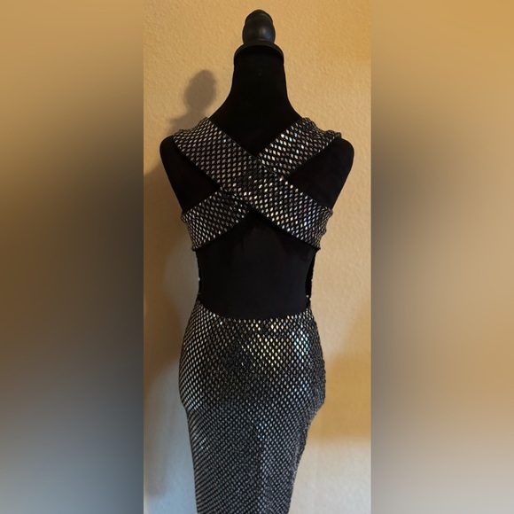 Codigo stretchy body con sequin dress - Picture 4 of 7